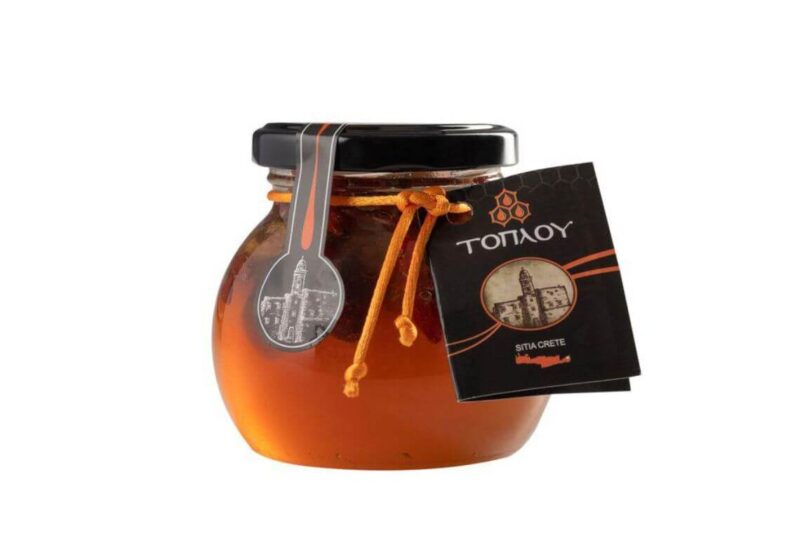 honey-superfoods-walnuts-bilberries-gojiberry 1